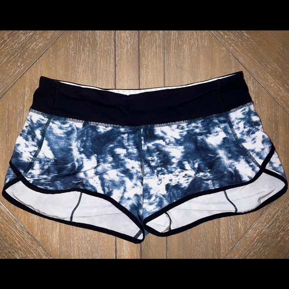 Lululemon Speed Up Low-Rise Lined Short 2.5" - Picture 1 of 3